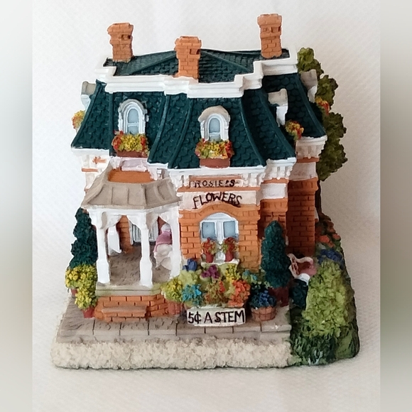 Christmas Village Building Rosie’s Flower Shop and the Oldest Tree - Picture 6 of 12